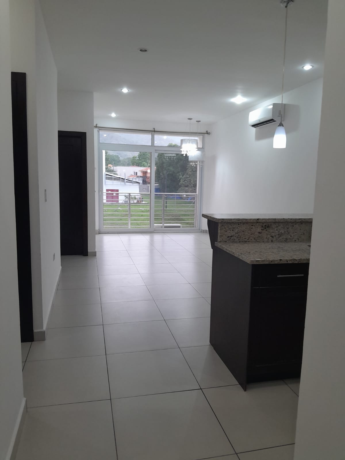 WhatsApp Image 2026-06-27 at 10.26.03 AM Apartamento en Renta en Condominios Capri – Sector Mackay