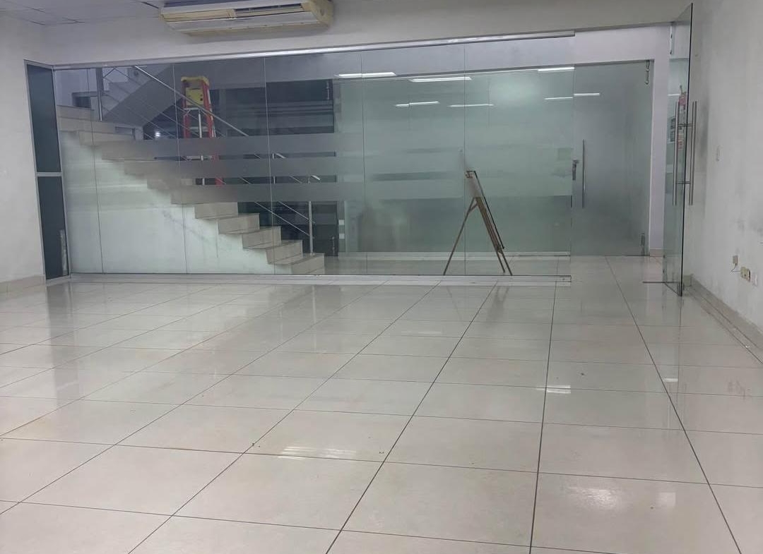 Local Comercial en Renta en Plaza Murano