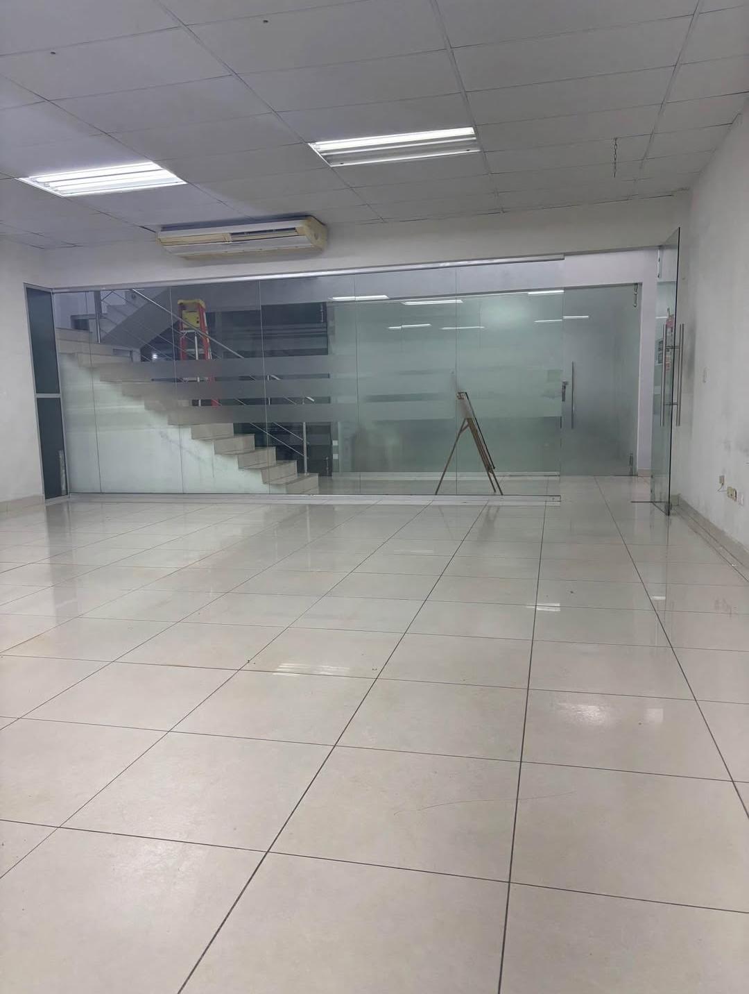 Local Comercial en Renta en Plaza Murano