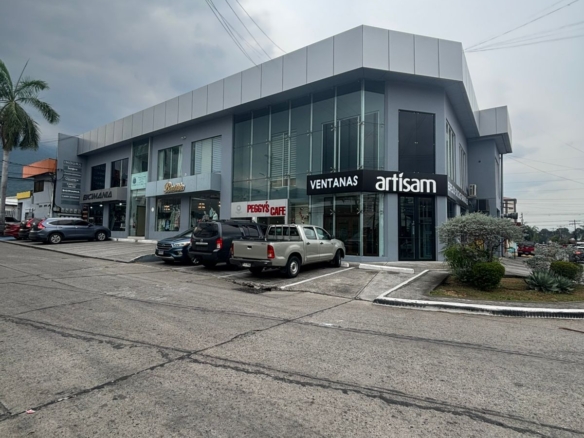 Local Comercial en Renta en Plaza Murano