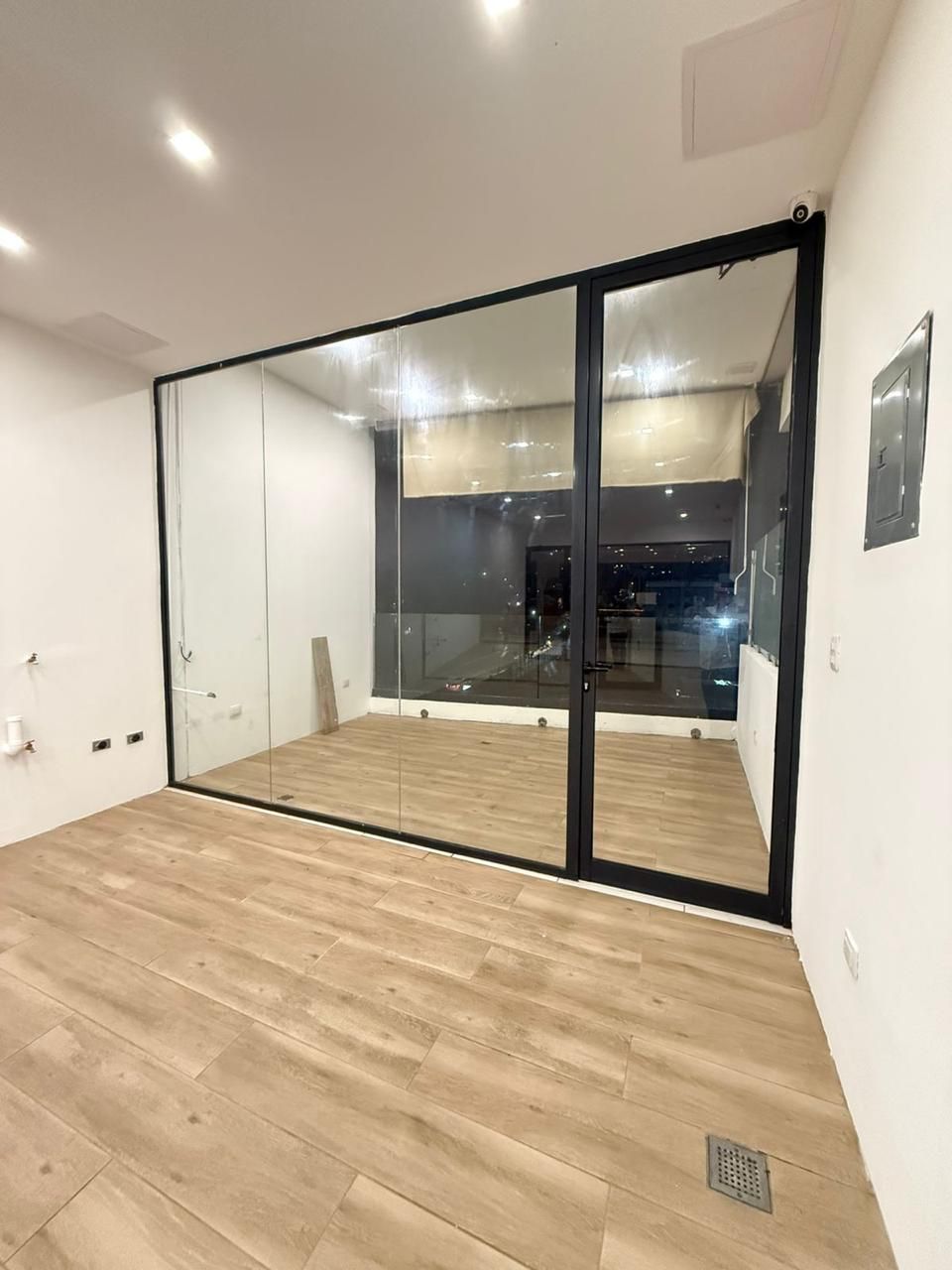 WhatsApp Image 2026-06-27 at 11.34.23 AM Local Comercial en Terravista Plaza I