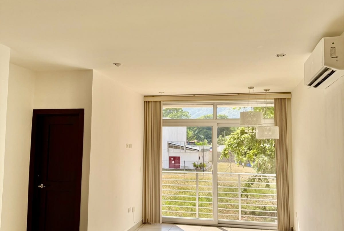 Apartamento en Renta | Condominios Capri