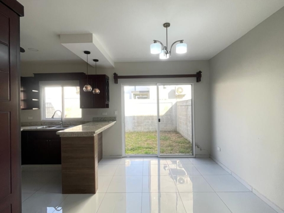 TOWNHOUSE EN RENTA | CASA MAYA IV