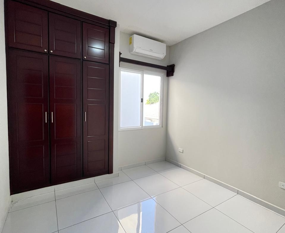 TOWNHOUSE EN RENTA | CASA MAYA IV